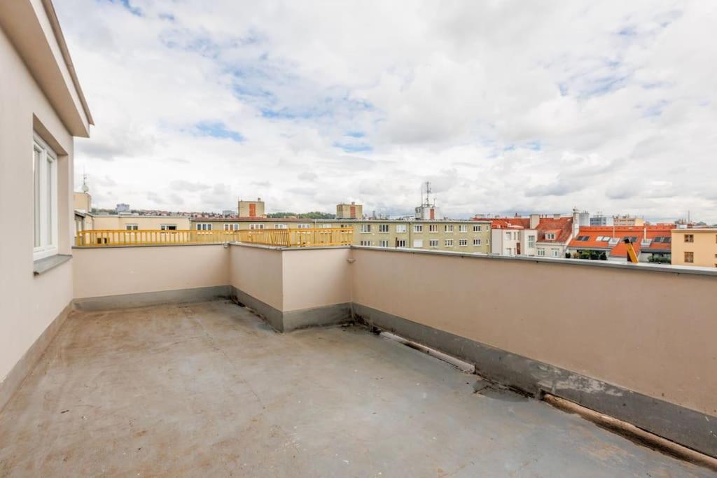 1 Bedroom With Terrace And View Praag